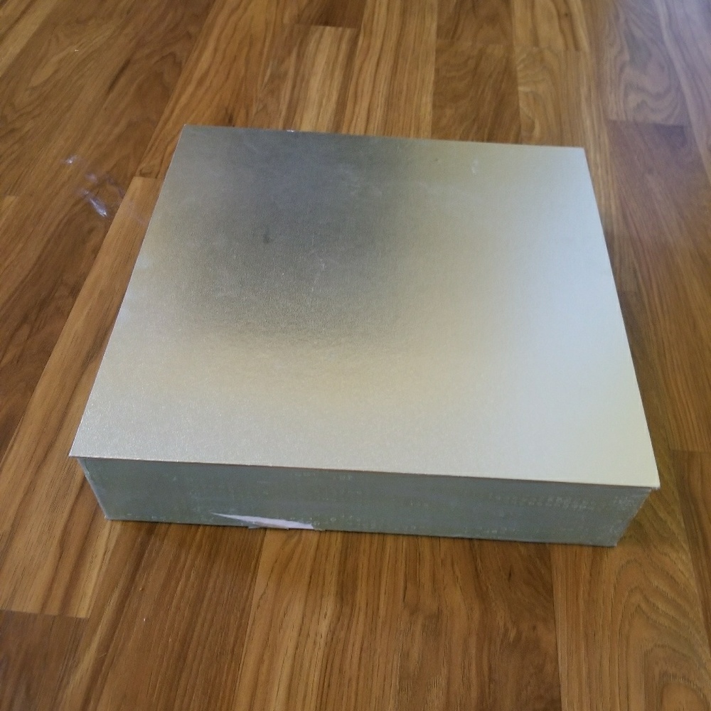 12 inch square Cake Display